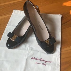Ferragamo Vara Black Patent Women’s Shoes heels 7
